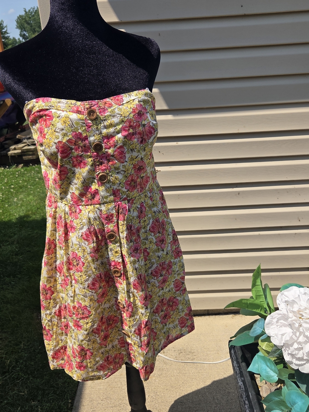 Windsor Floral Strapless Dress in Pink and Yellow Size 13